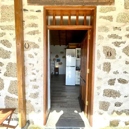 Hébergement de vacances Casa rural con piscina privada, BBQ, vista a océano en Tenerife Sur *