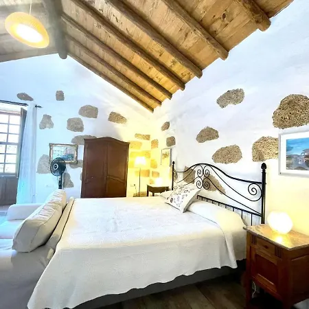 Casa rural con piscina privada, BBQ, vista a océano en Tenerife Sur San Miguel de Abona