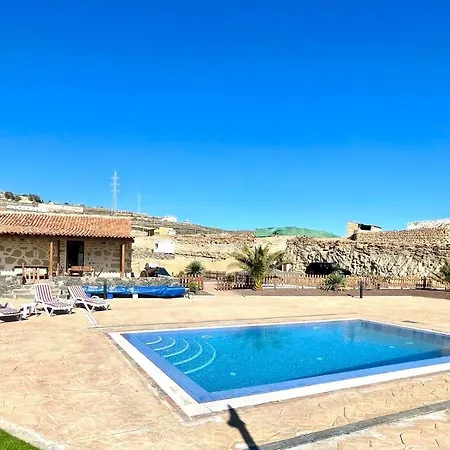 Hébergement de vacances Casa rural con piscina privada, BBQ, vista a océano en Tenerife Sur *